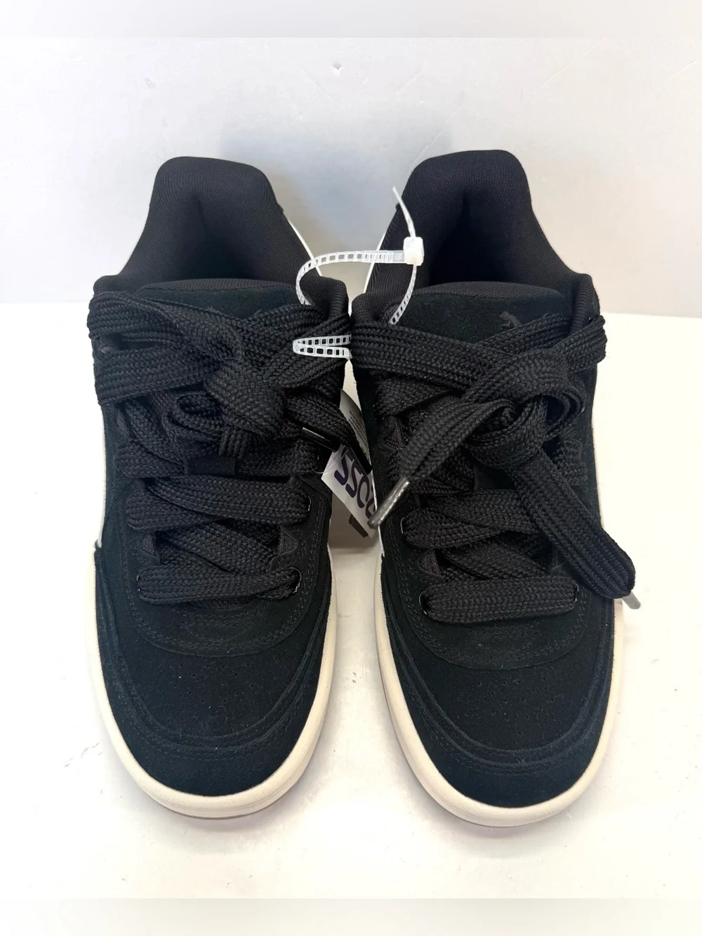NWOB Lifestyle OG Puma Black Alpine Snow Black & White Low-Top Sneakers M 10